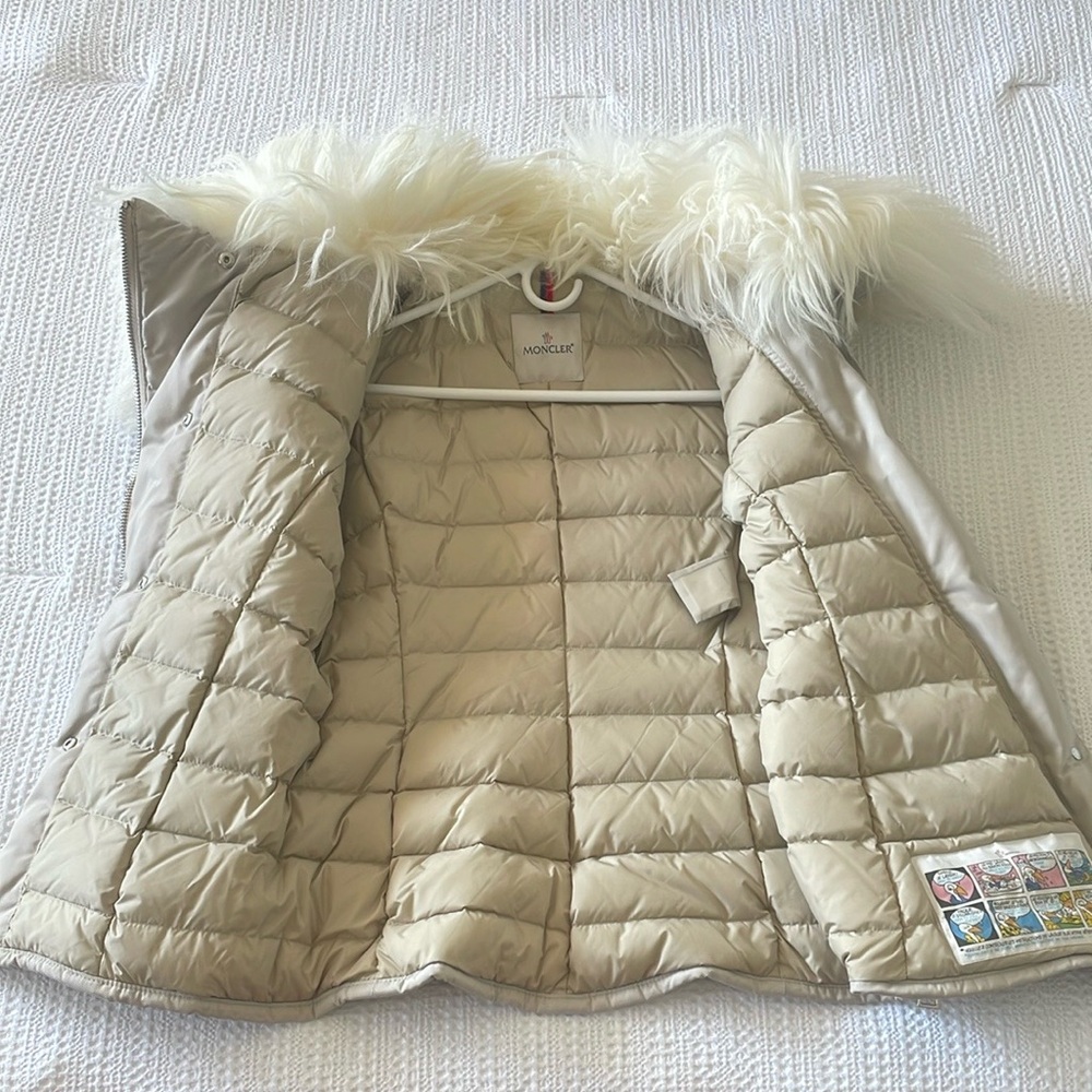 Moncler Down Puffer Jacket w/ Genuine Fur Collar – Women's Size 3 (Medium) - Picture 5 of 10